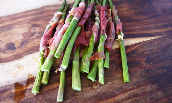 Prosciutto Wrapped Asparagus Recipe - Mince Republic