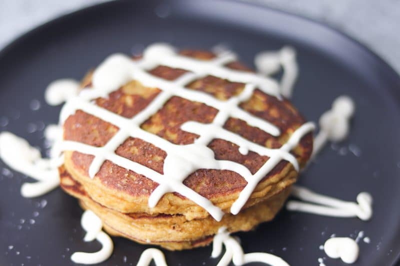 Pumpkin Spice Pancakes Recipe | A delicious and fluffy low carb pancake recipe! #keto #lowcarb | mincerepublic.com