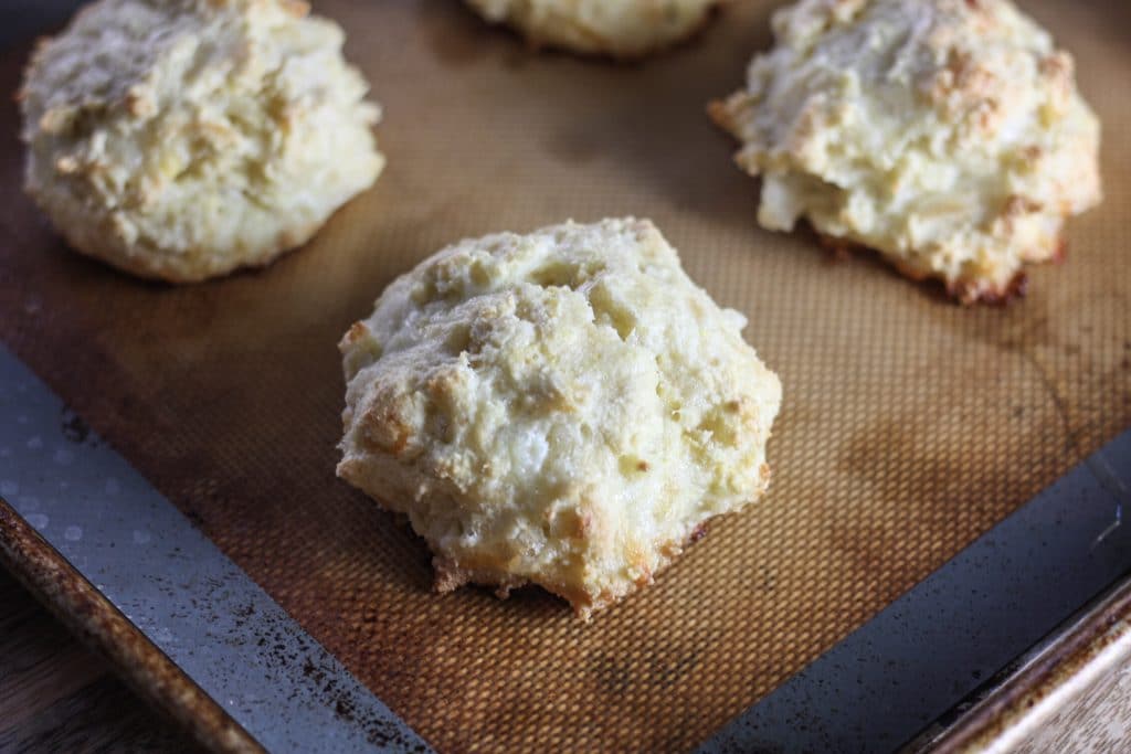 Keto Biscuits Recipe | The Best Low Carb Keto Biscuits! | #lowcarb #keto | mincerepublic.com