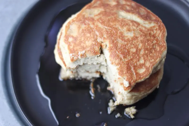 Keto Pancakes Recipe | An excellent #lowcarb #keto pancake alternative! | mincerepublic.com