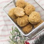 Gingerbread Truffle Fat Bombs Recipe | #keto and #lowcarb dessert! | mincerepublic.com